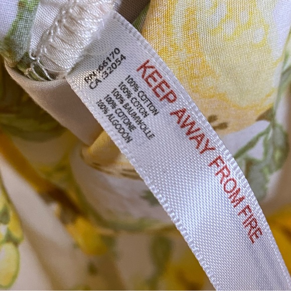 Out From Under Urban Outfitters Lemon Print Button-Up Blouse Size XS/S - Picture 5 of 7